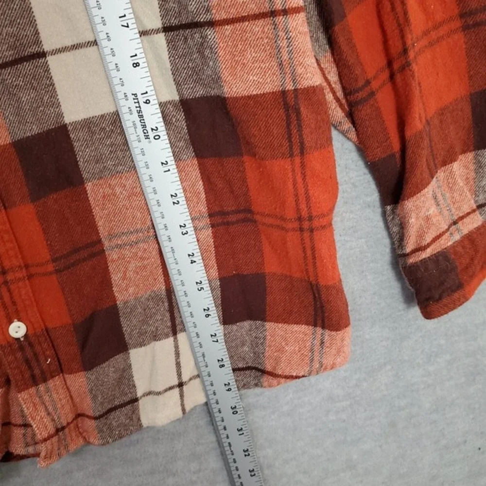 Levis Men Button Up Shirt XL Red Plaid Flannel‎ Relaxed Fit Long Sleeve